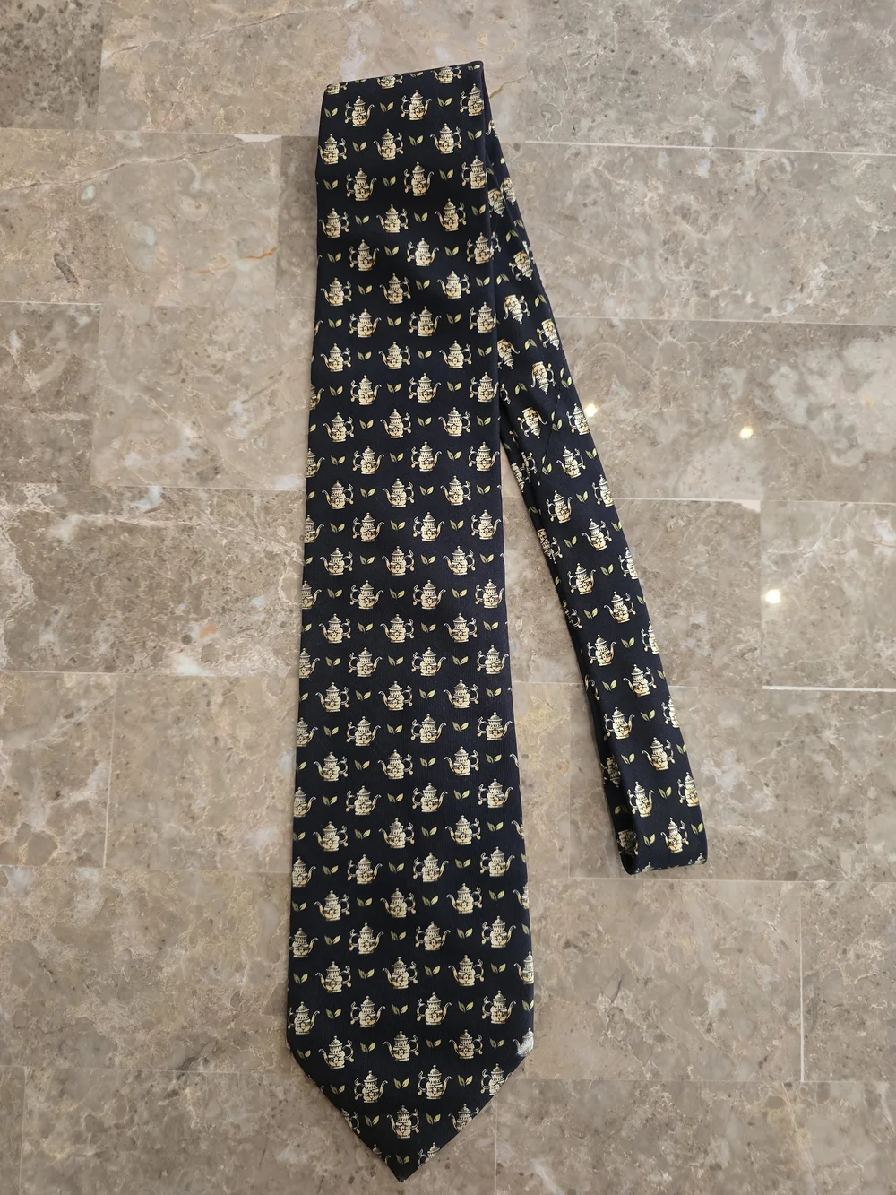 Yves Saint Laurent Ysl Teapot Tie